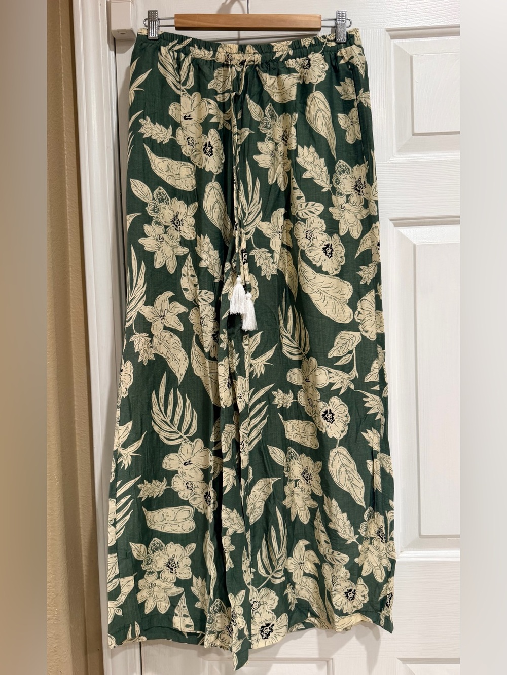 Cream Floral Print Maxi Skirt with Drawstring Waist